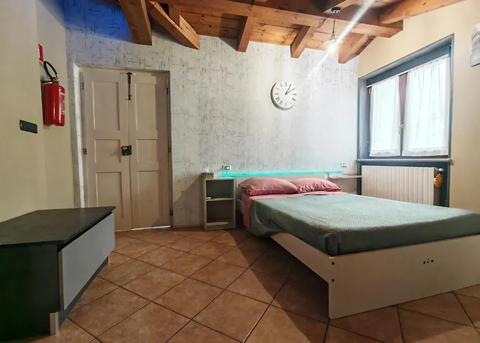 Stea Monolocale Loft In アパート Sommariva del Bosco